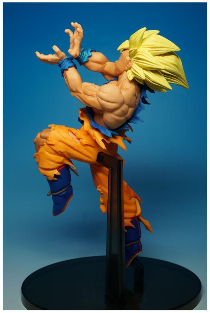 Dragon Ball Z Scultures World 1 Son Goku Super Saiyan Pvc Figure