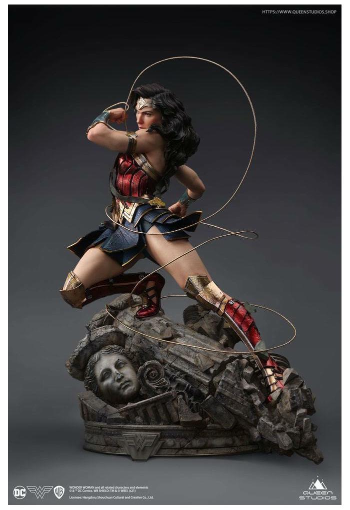 WONDER WOMAN - Comic Early Bird Ver. 1/4 Statue Wonder Woman Queen Studios