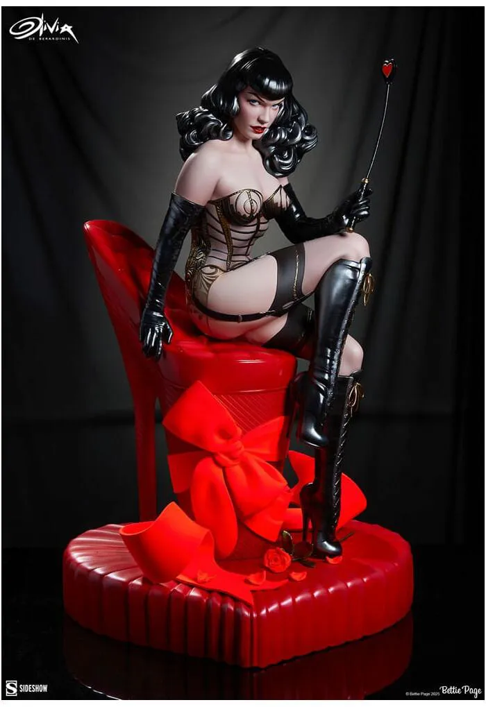 BETTIE PAGE - Love Hurts Polystone Statue
